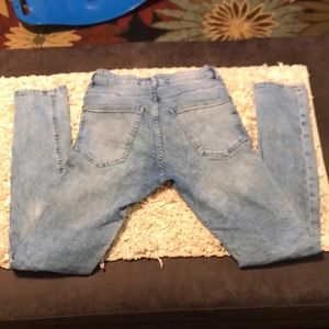 H&M- Light Blue Wash Distressed Jeans